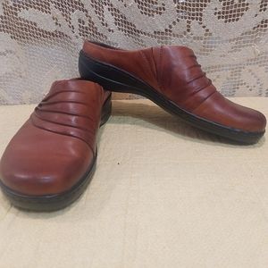 Earth Spirit Brown Leather Mules